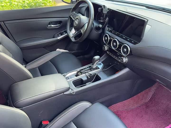 Фото 2 - Nissan Sylphy