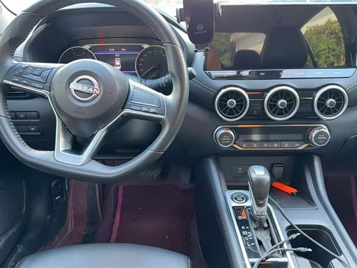 Фото 3 - Nissan Sylphy