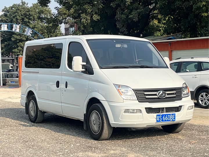 Фото 3 - Maxus V80