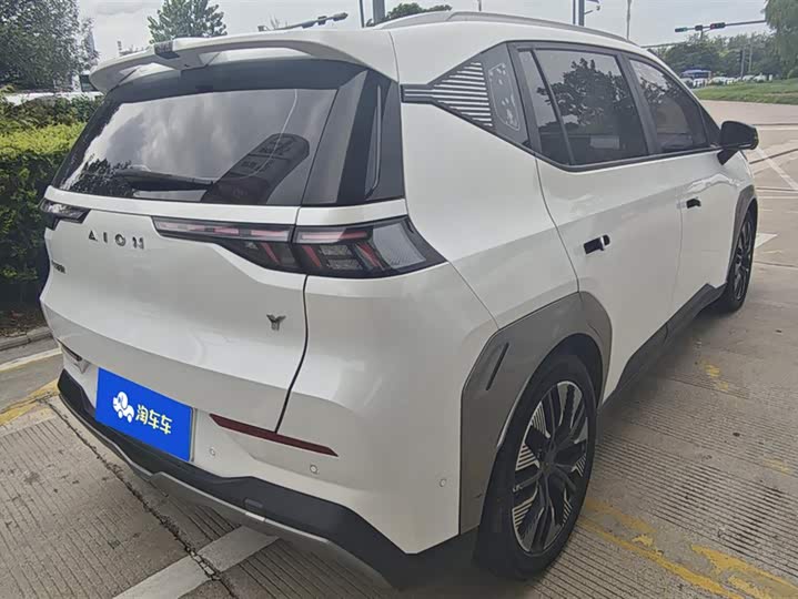 Фото 3 - GAC Aion Y