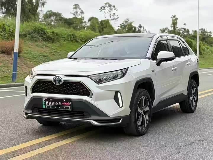 Фото 1 - Toyota RAV4 Hybrid