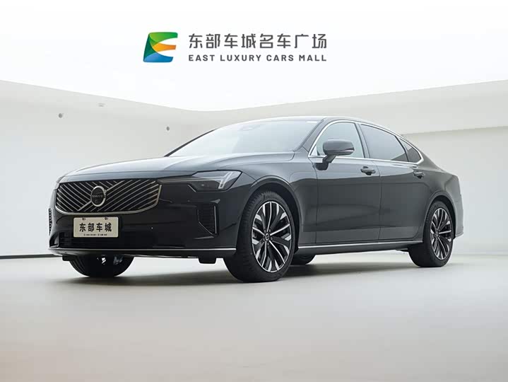 Фото 1 - Volvo S90