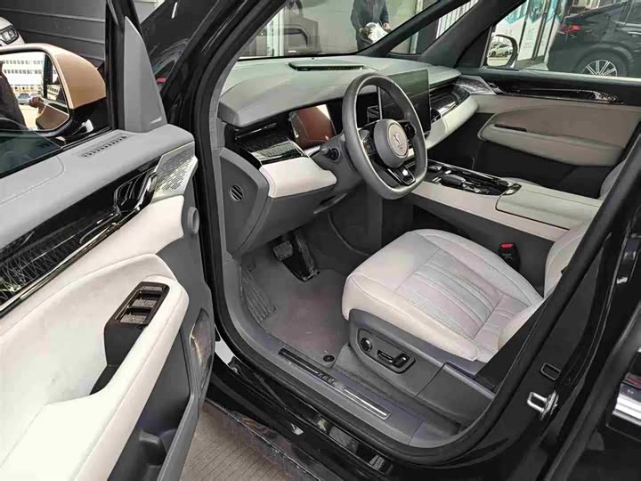 Фото 5 - Zeekr 009