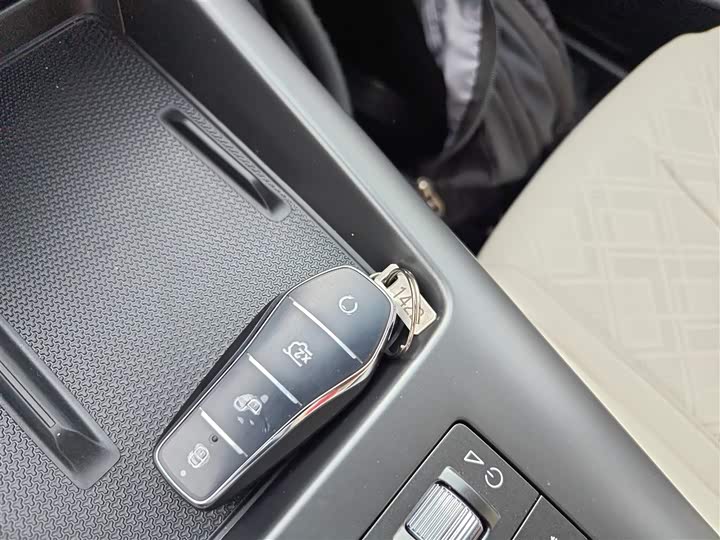 Фото 9 - BYD Qin Plus