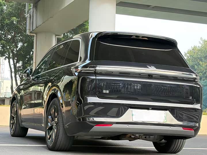 Фото 9 - LiXiang L8