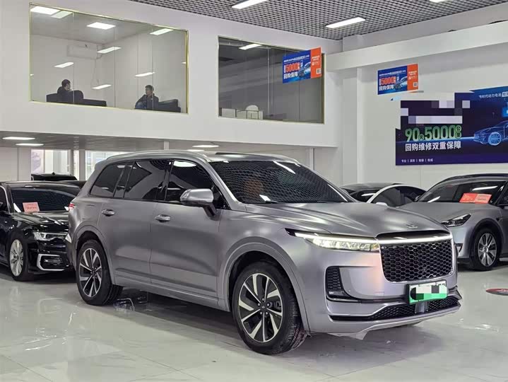 Фото 3 - LiXiang One