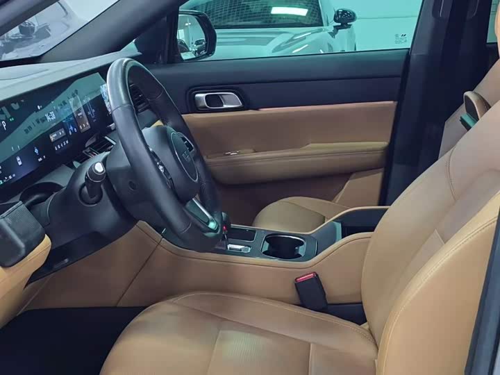 Фото 6 - LiXiang One