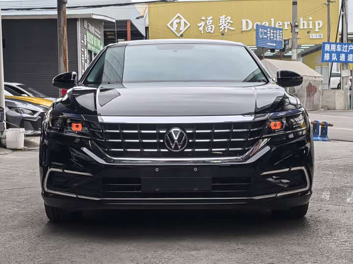 Фото 2 - Volkswagen Passat