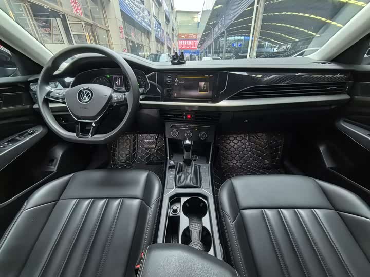 Фото 9 - Volkswagen Passat