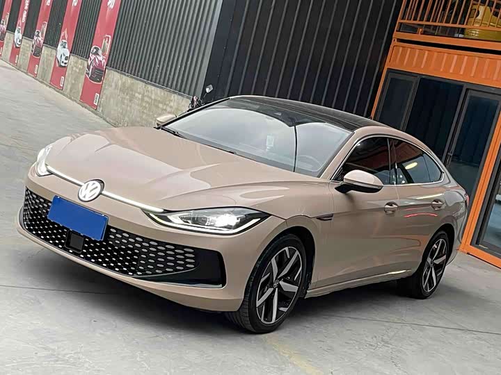 Фото 1 - Volkswagen Lamando L