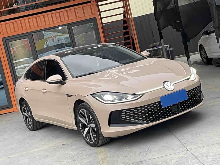 Фото 3 - Volkswagen Lamando L