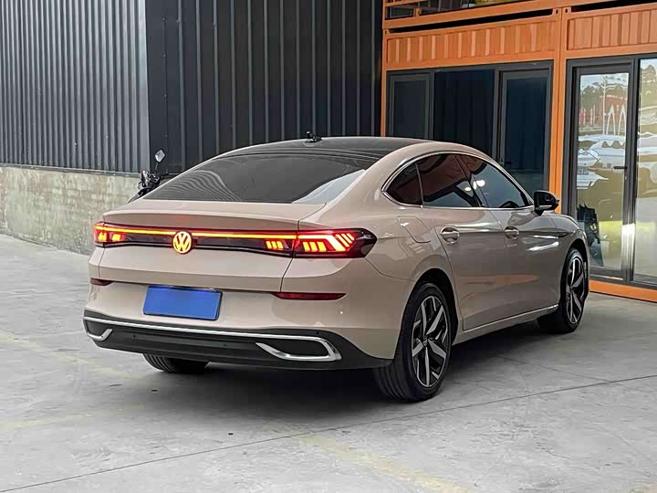 Фото 7 - Volkswagen Lamando L