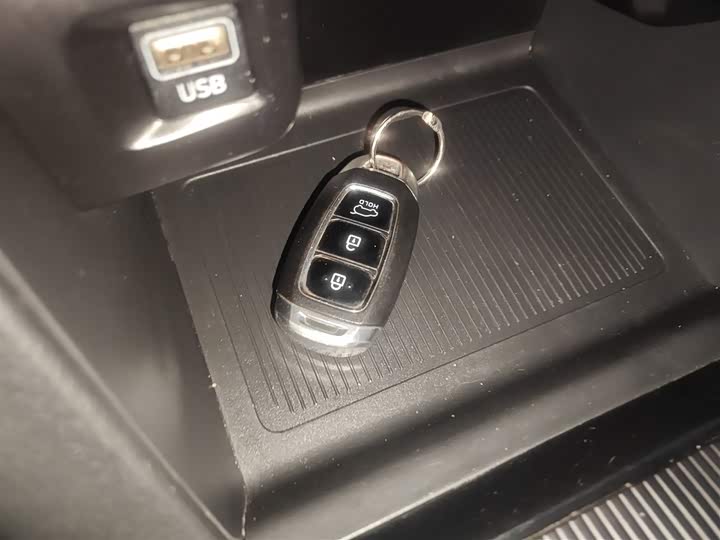 Фото 9 - Hyundai ix35 (Mufasa)