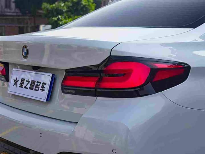 Фото 5 - BMW 5 Series