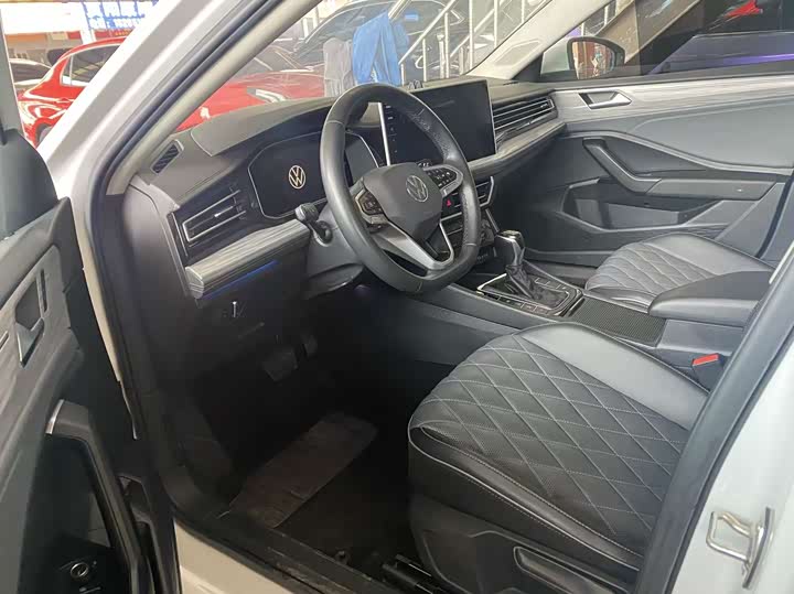 Фото 4 - Volkswagen Sagitar L