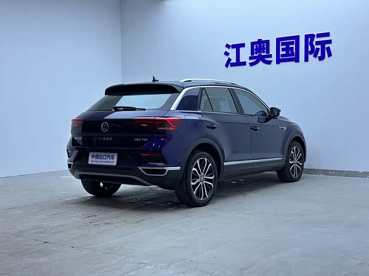 Фото 4 - Volkswagen T-Roc