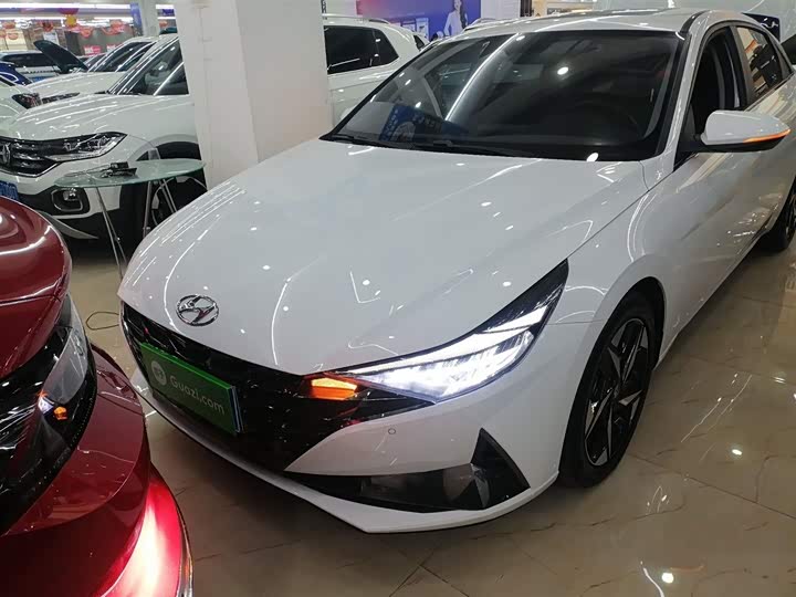 Фото 3 - Hyundai Elantra N line