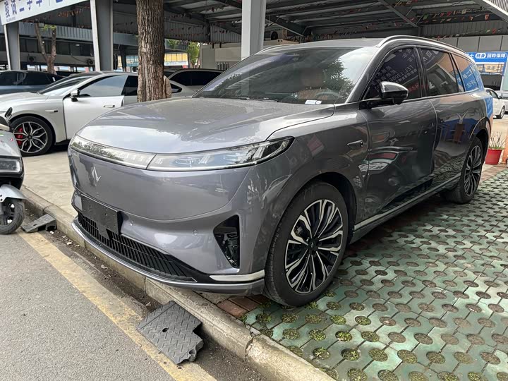 Фото 1 - Dongfeng Yipai eπ 008