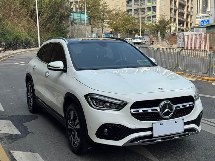 Фото 3 - Mercedes-Benz GLA-Class