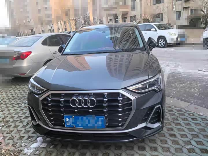 Фото 2 - Audi Q3