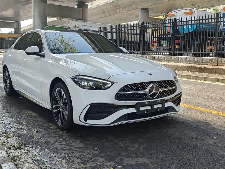 Фото 2 - Mercedes-Benz C-Class Hybrid