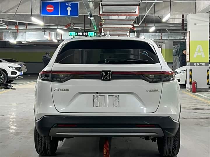 Фото 4 - Honda Vezel
