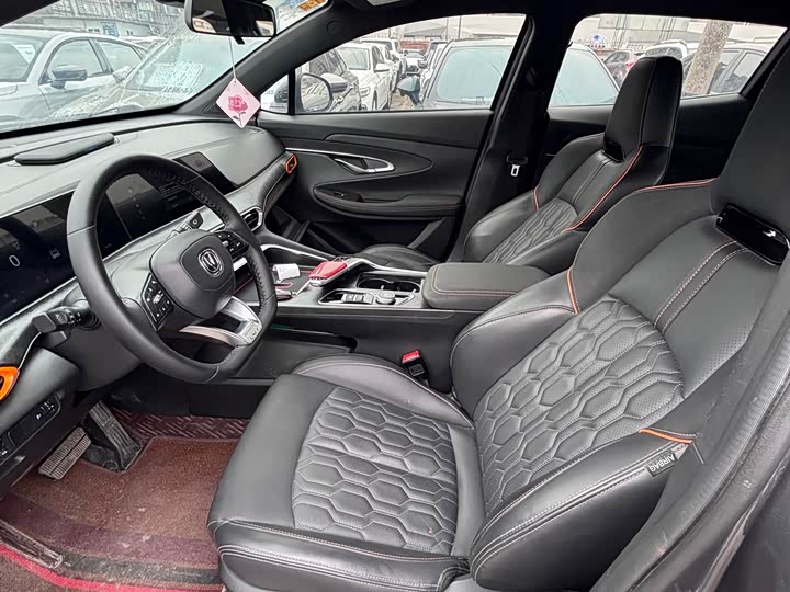 Фото 6 - Changan UNI-T