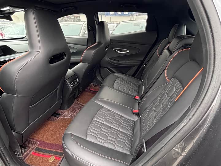 Фото 8 - Changan UNI-T