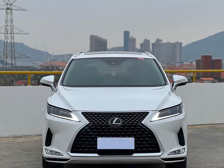 Фото 2 - Lexus RX