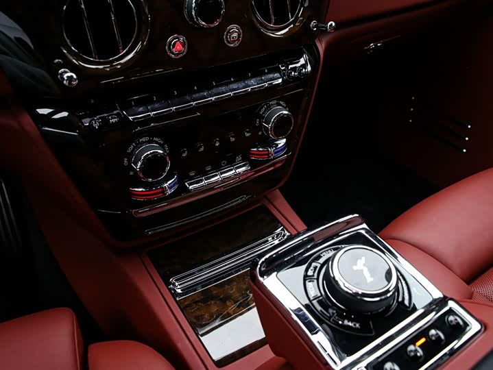 Фото 9 - Rolls-Royce Phantom