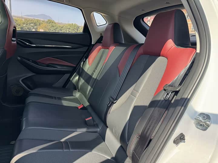 Фото 9 - Changan Oshan X5