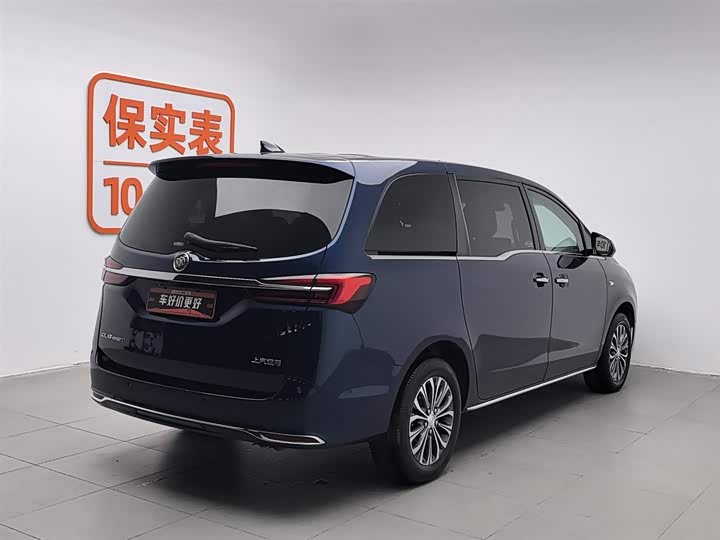 Фото 2 - Buick GL8 ES