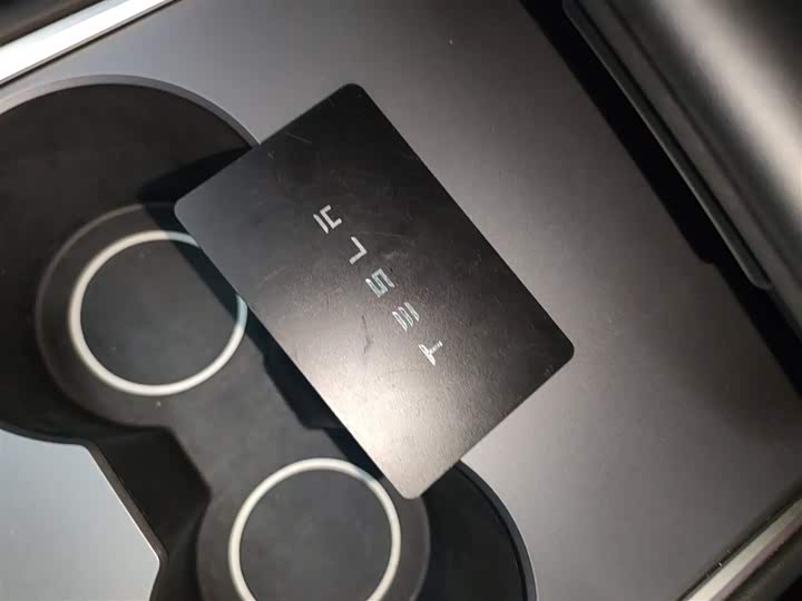 Фото 9 - Tesla Model Y