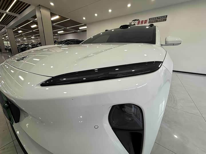 Фото 6 - Nio ET5