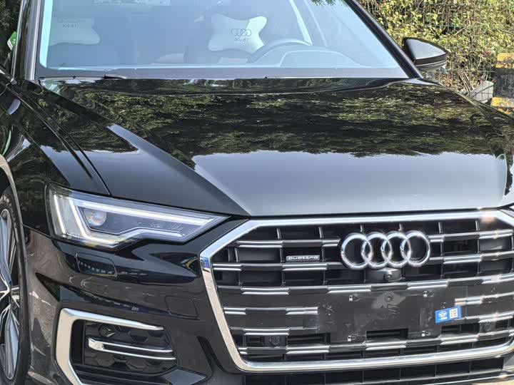 Фото 4 - Audi A6L