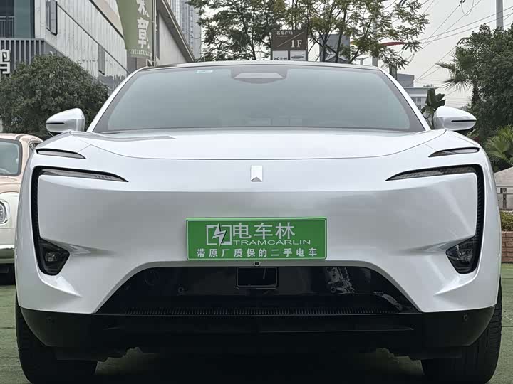 Фото 2 - Avatr 11