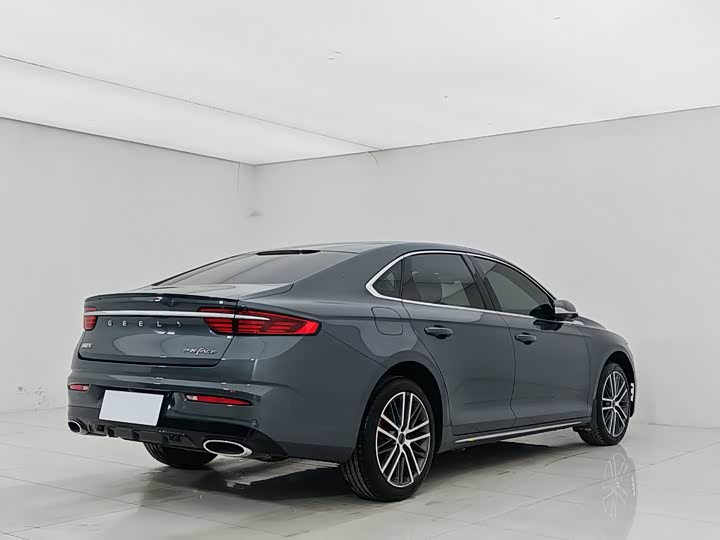 Фото 6 - Geely Preface