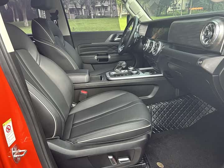 Фото 5 - Tank 300