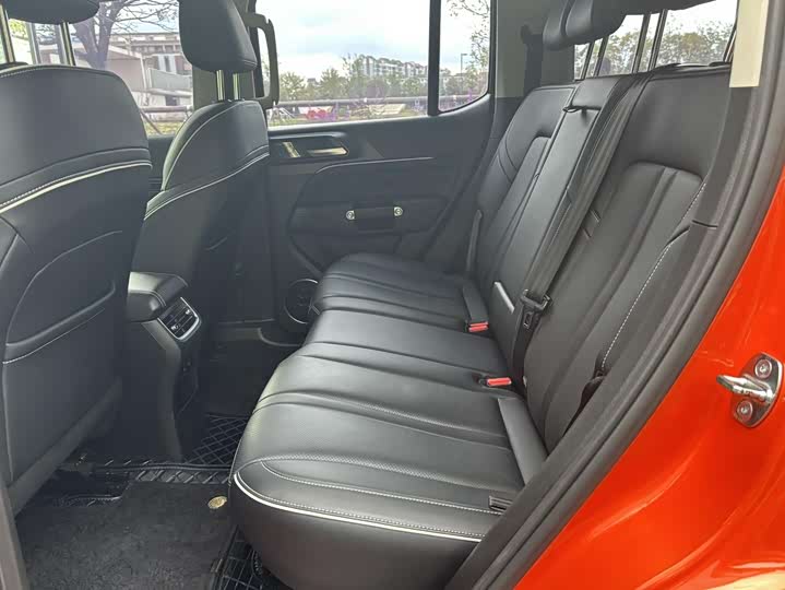 Фото 7 - Tank 300