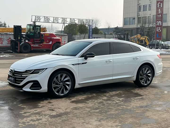 Фото 1 - Volkswagen CC