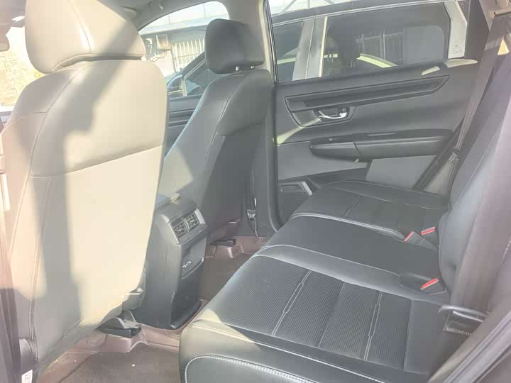 Фото 9 - Honda CR-V