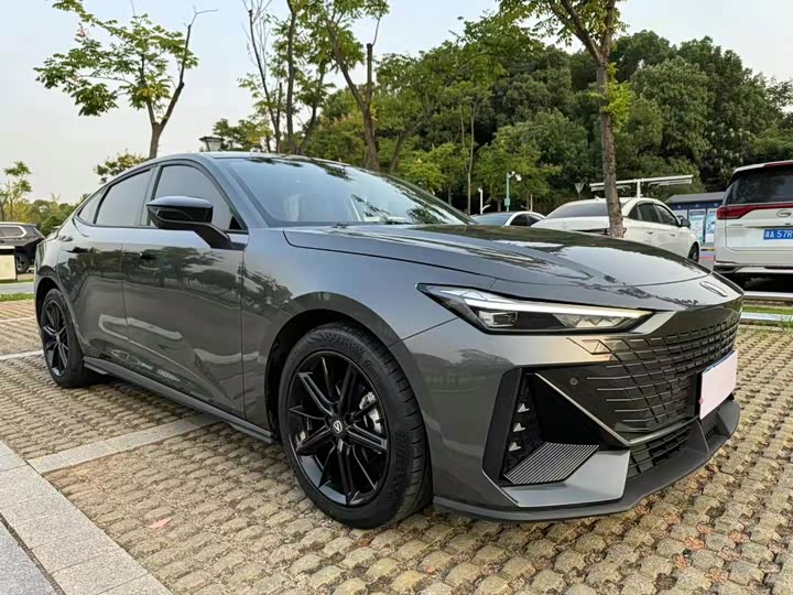 Фото 3 - Changan UNI-V