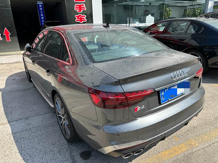 Фото 2 - Audi S4