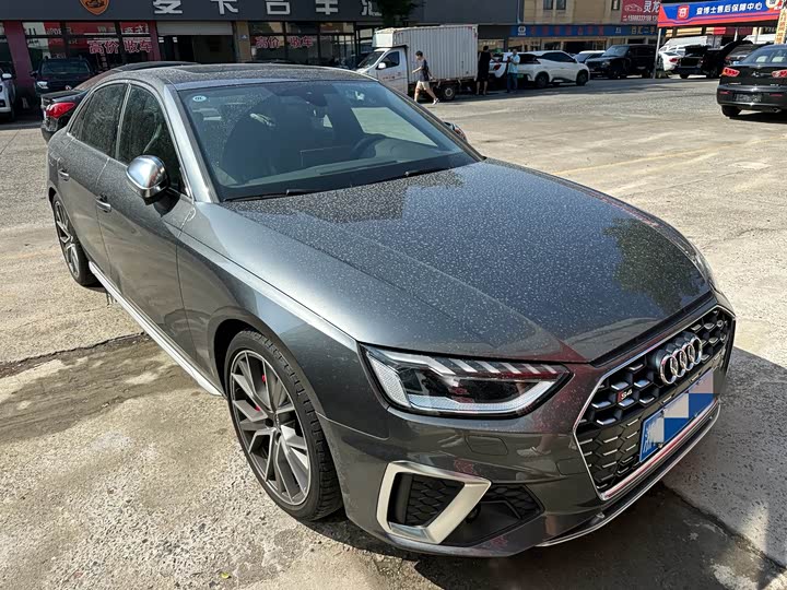 Фото 3 - Audi S4