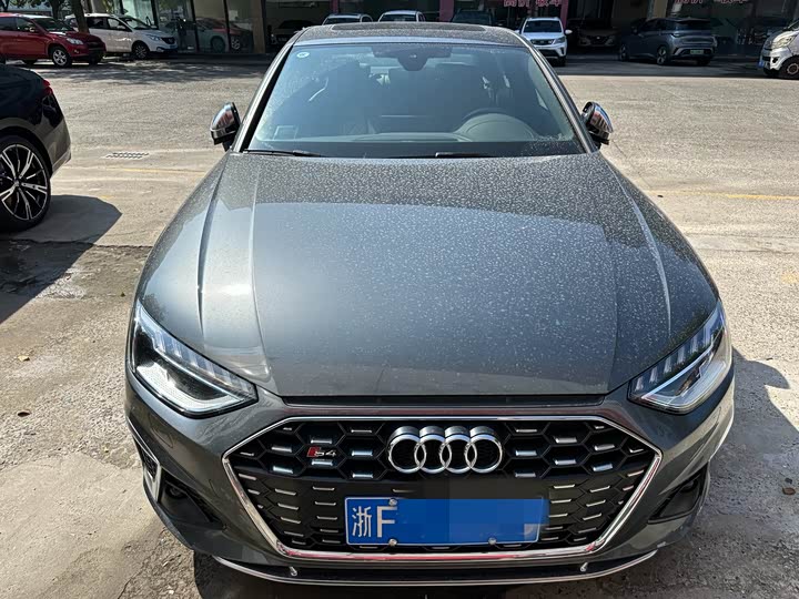 Фото 4 - Audi S4