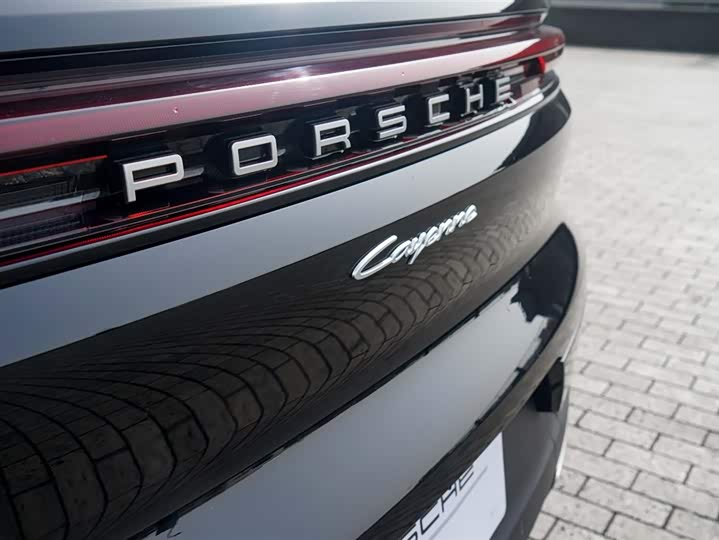 Фото 9 - Porsche Cayenne