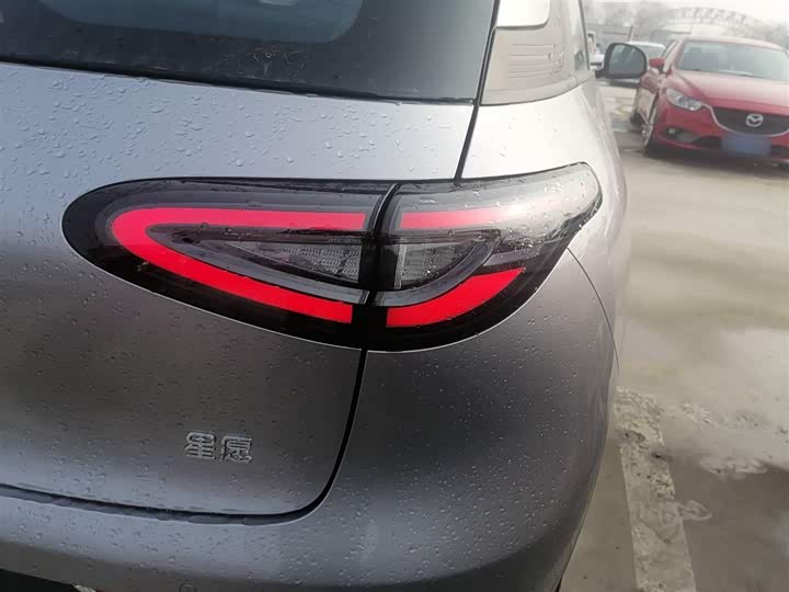 Фото 8 - Geely Galaxy Geome