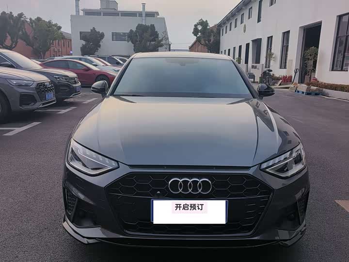 Фото 3 - Audi A4L