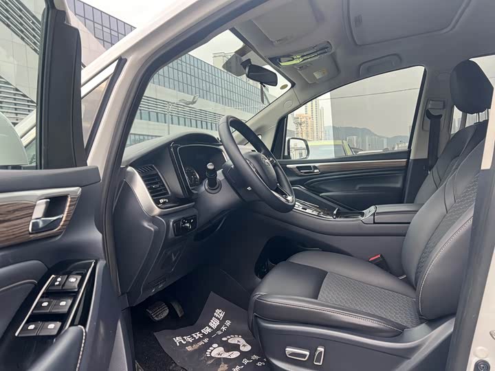 Фото 4 - GAC Trumpchi M8