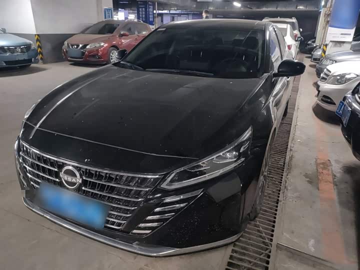 Фото 1 - Nissan Teana